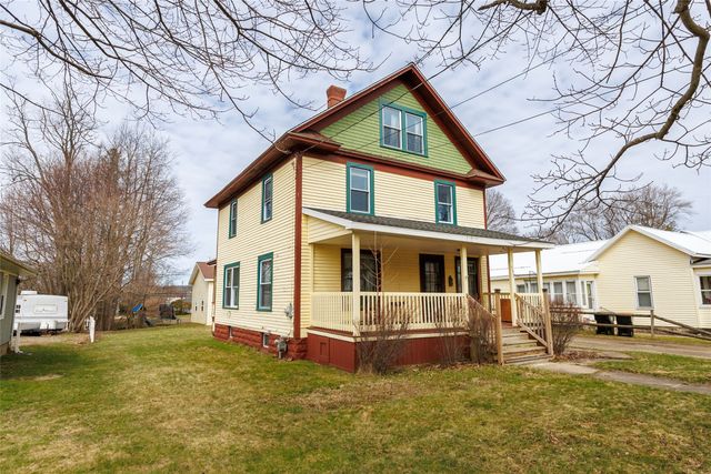 533 E SOUTH Street, Corry, PA 16407