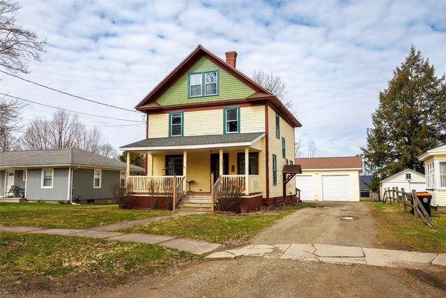 533 E SOUTH Street, Corry, PA 16407