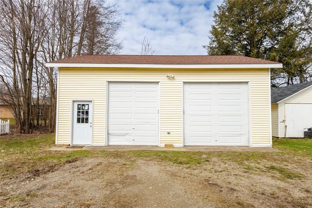 533 E SOUTH Street, Corry, PA 16407