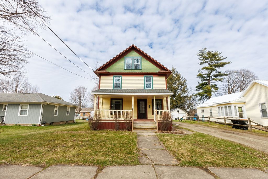 533 E SOUTH Street, Corry, PA 16407