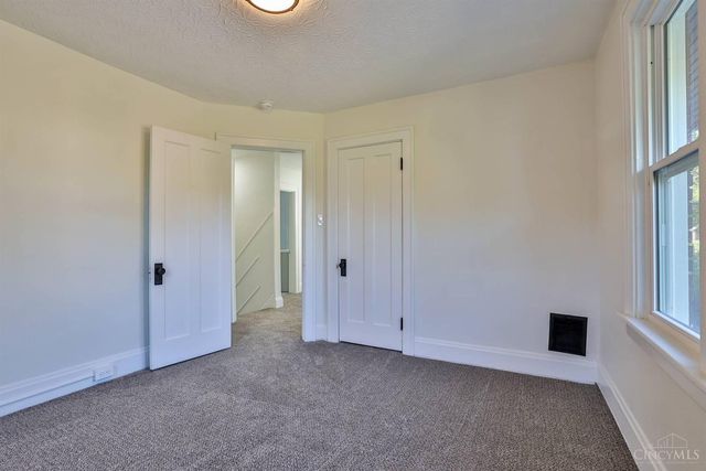 5660 Hamilton Avenue, Cincinnati, OH 45224