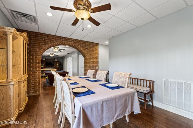 639 S Arch Rock Drive, Sevierville, TN 37876
