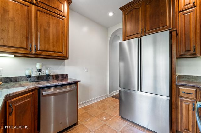 639 S Arch Rock Drive, Sevierville, TN 37876