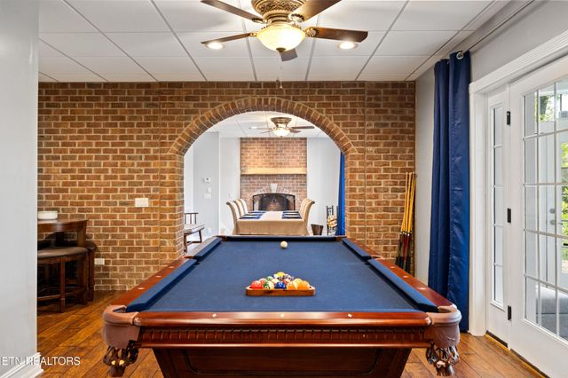 639 S Arch Rock Drive, Sevierville, TN 37876