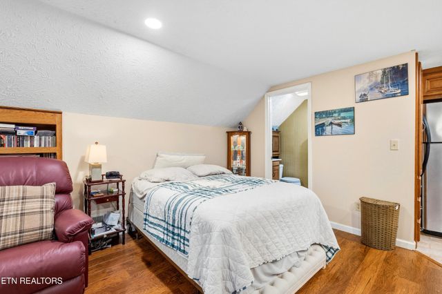 639 S Arch Rock Drive, Sevierville, TN 37876