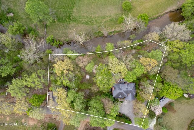 639 S Arch Rock Drive, Sevierville, TN 37876