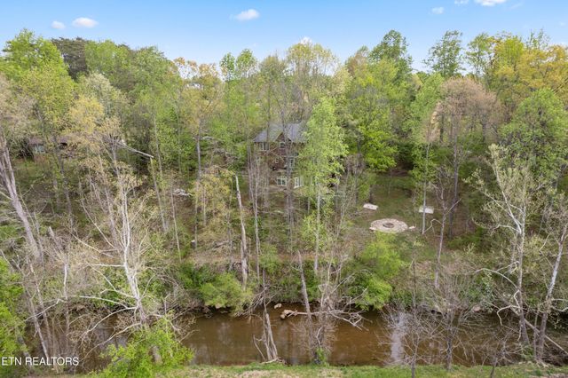 639 S Arch Rock Drive, Sevierville, TN 37876