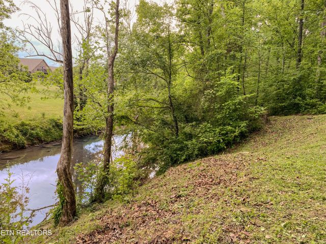 639 S Arch Rock Drive, Sevierville, TN 37876