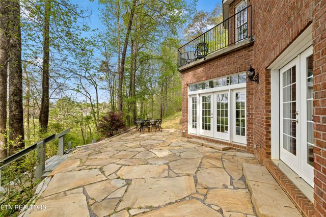 639 S Arch Rock Drive, Sevierville, TN 37876