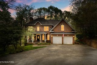 639 S Arch Rock Drive, Sevierville, TN 37876