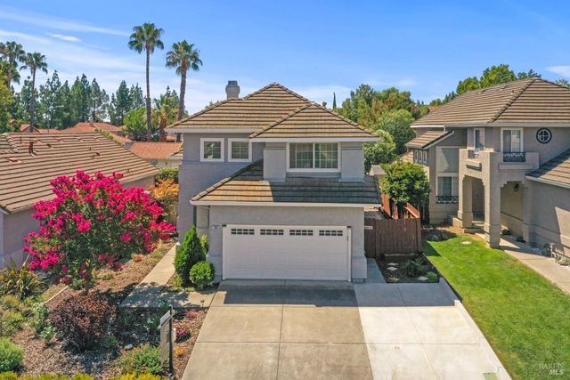 406 Rolling Oak Dr, Vacaville, CA 95688