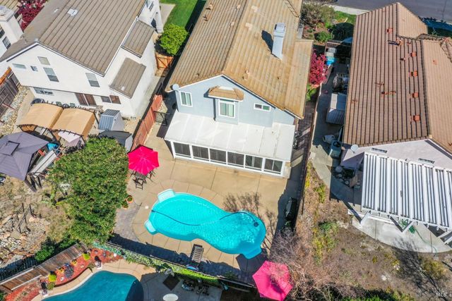 406 Rolling Oak Dr, Vacaville, CA 95688