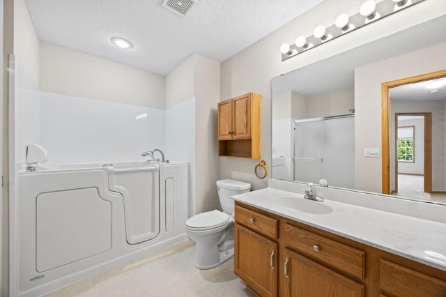 8706 Hastings Circle NE, Blaine, MN 55449