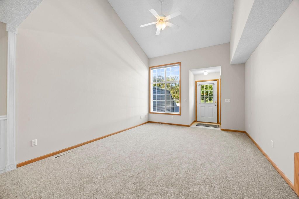 8706 Hastings Circle NE, Blaine, MN 55449 — photo 2