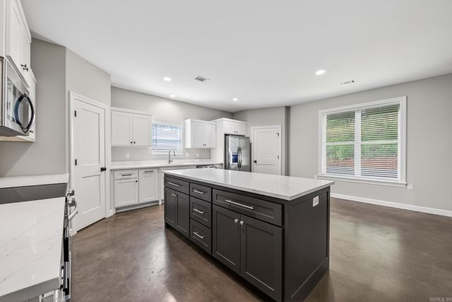 513 Crepe Myrtle, Cabot, AR 72023