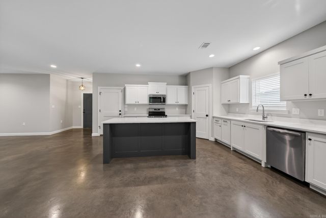 513 Crepe Myrtle, Cabot, AR 72023