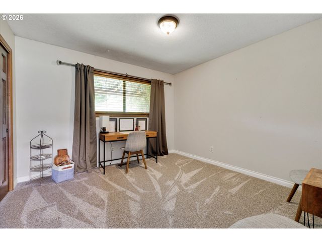 31020 Se CURRIN Rd, Estacada, OR 97023