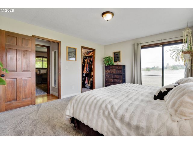 31020 Se CURRIN Rd, Estacada, OR 97023