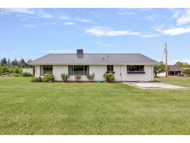 31020 Se CURRIN Rd, Estacada, OR 97023