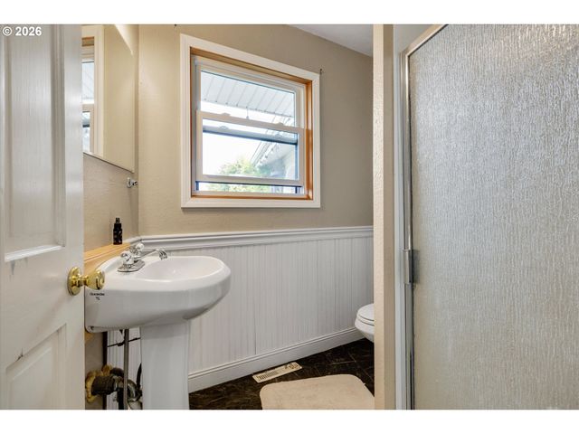 31020 Se CURRIN Rd, Estacada, OR 97023