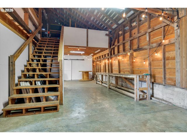 31020 Se CURRIN Rd, Estacada, OR 97023