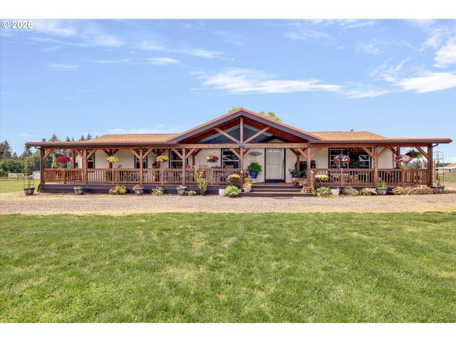 31020 Se CURRIN Rd, Estacada, OR 97023