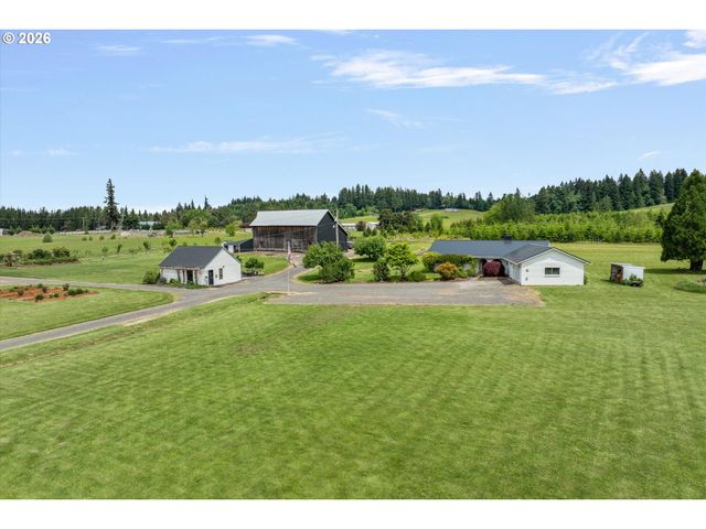31020 Se CURRIN Rd, Estacada, OR 97023