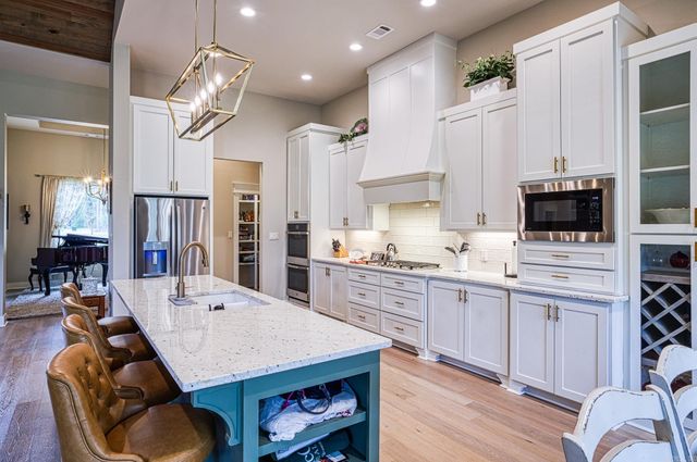 44 ElCano Drive, Hot Springs Village, AR 71909