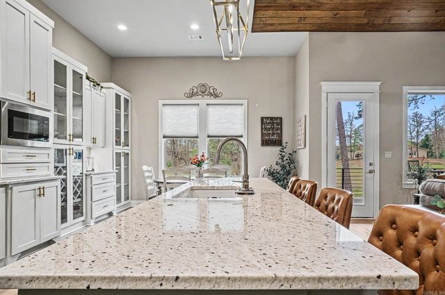 44 ElCano Drive, Hot Springs Village, AR 71909