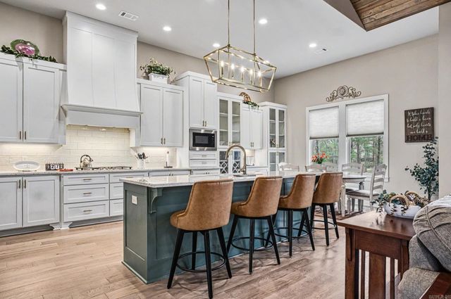 44 ElCano Drive, Hot Springs Village, AR 71909