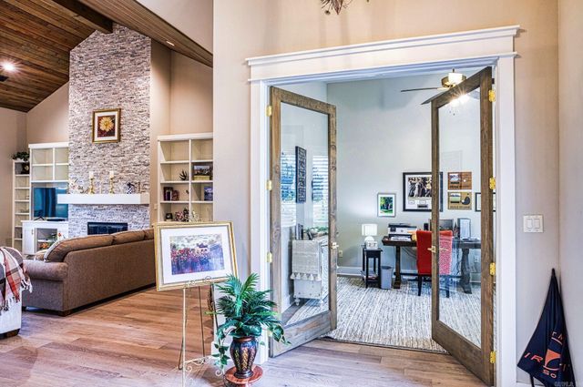 44 ElCano Drive, Hot Springs Village, AR 71909