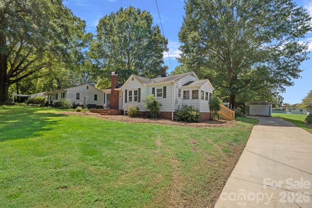 1127 Thompson Avenue, Charlotte, NC 28216