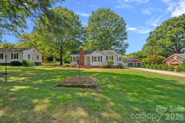 1127 Thompson Avenue, Charlotte, NC 28216