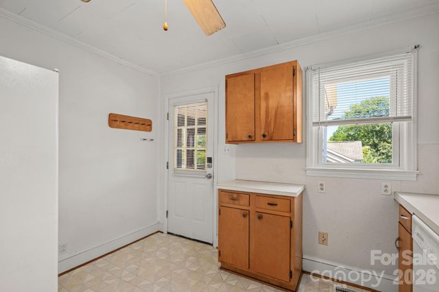 1127 Thompson Avenue, Charlotte, NC 28216