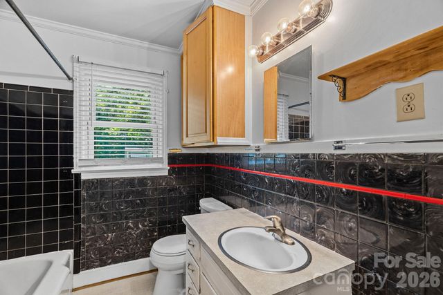 1127 Thompson Avenue, Charlotte, NC 28216