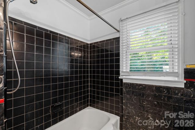 1127 Thompson Avenue, Charlotte, NC 28216
