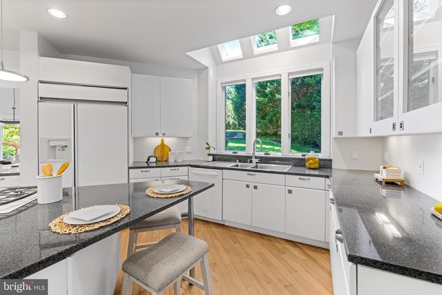 1216 BERWICK RD, Baltimore, MD 21204
