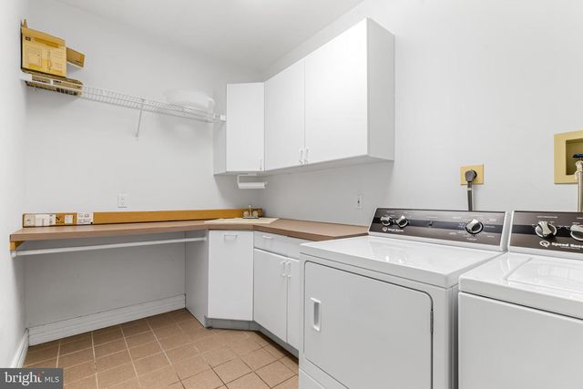 1216 BERWICK RD, Baltimore, MD 21204