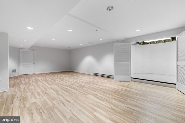 1216 BERWICK RD, Baltimore, MD 21204
