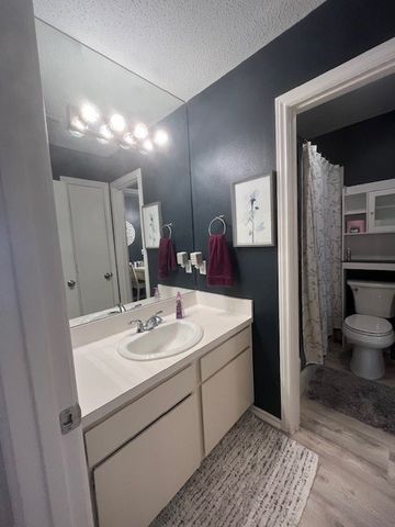 933 Roaring Springs Road, Fort Worth, TX 76114