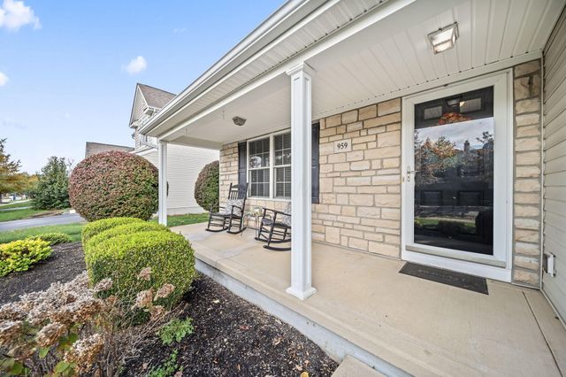 959 Sapphire Flame Drive, Delaware, OH 43015