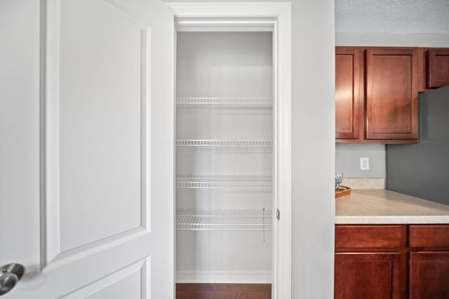 959 Sapphire Flame Drive, Delaware, OH 43015