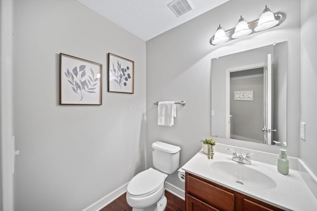 959 Sapphire Flame Drive, Delaware, OH 43015