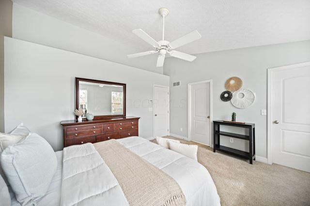 959 Sapphire Flame Drive, Delaware, OH 43015