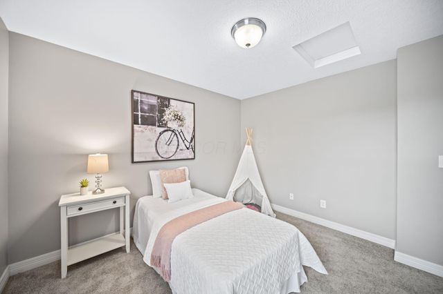 959 Sapphire Flame Drive, Delaware, OH 43015