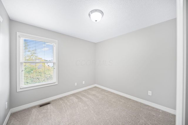 959 Sapphire Flame Drive, Delaware, OH 43015