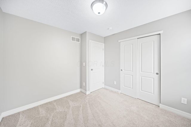 959 Sapphire Flame Drive, Delaware, OH 43015