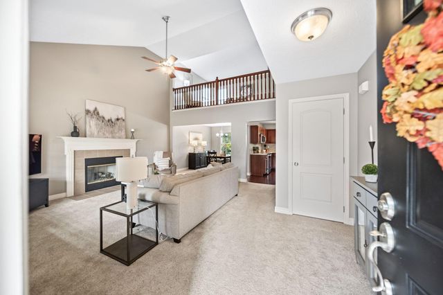 959 Sapphire Flame Drive, Delaware, OH 43015