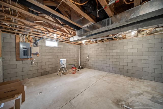 959 Sapphire Flame Drive, Delaware, OH 43015