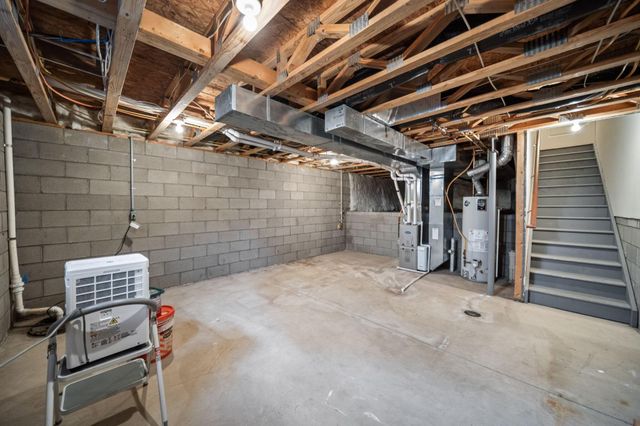 959 Sapphire Flame Drive, Delaware, OH 43015